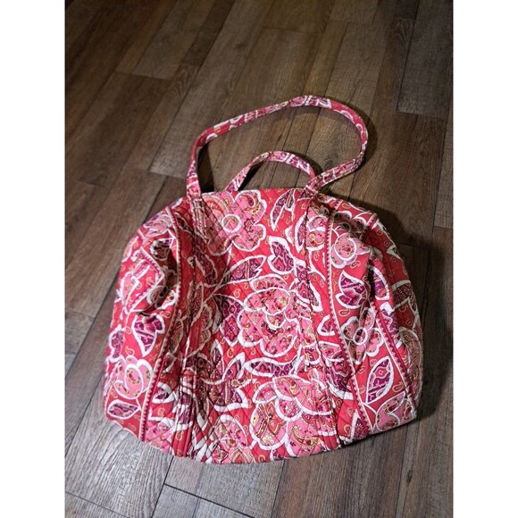 Vera Bradley Rosy Posies Sweet Pleat Tote duffle bag Retired EUC - Picture 2 of 6
